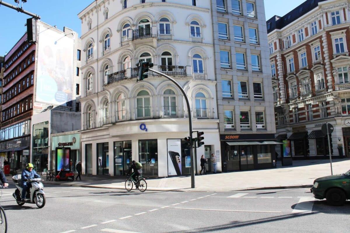 Hamburger Perle Am Gaensemarkt Und Binnenalster Exterior photo